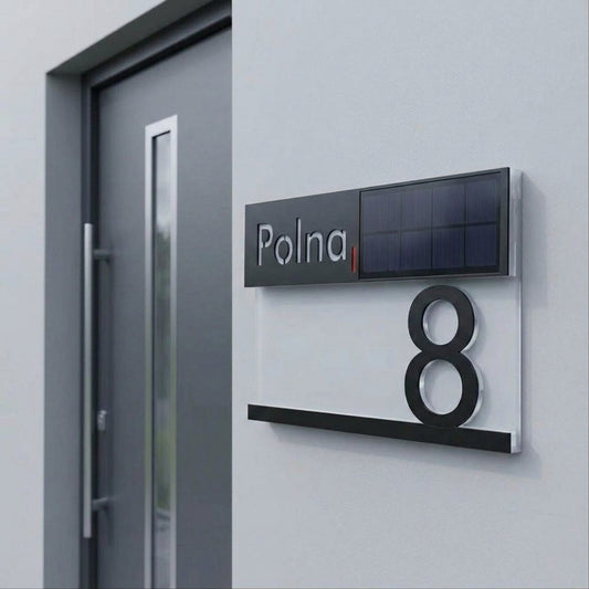 Tabliczka pozioma 28×16 z panelem solarnym — dzień